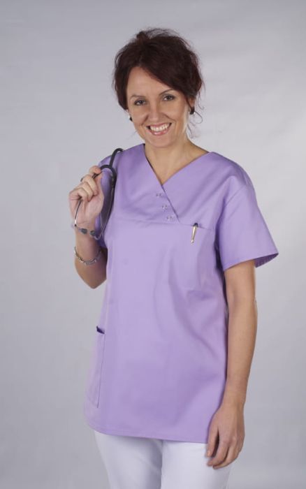 Bluza medyczna Lena – asymetryczny karczek zapinany na napy