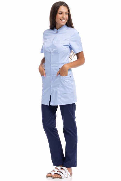 Damska tunika medyczna Kamila – lekko dopasowany krój, pionowe cięcia, 4 kieszenie