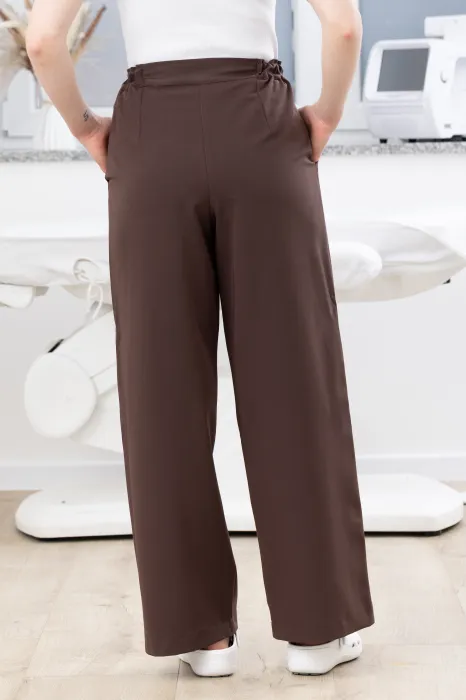 Spodnie zawodowe prosta nogawka  015 tył.jpg