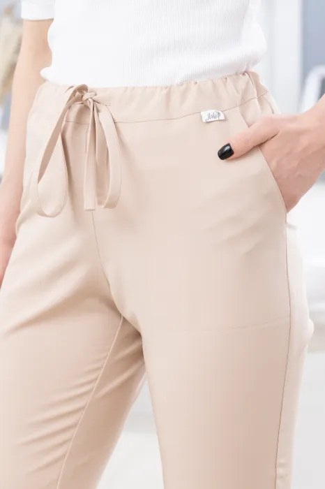 Spodnie medyczne damskie 016 cappucino kieszeń.jpg